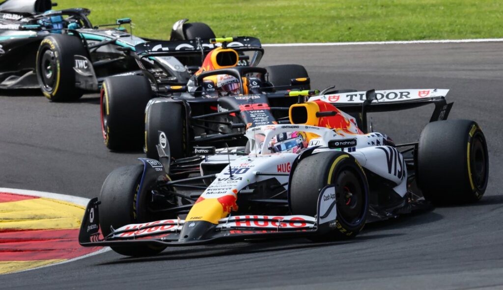 F1 RACING